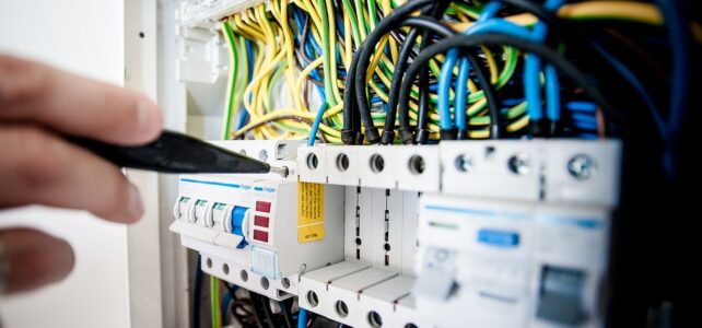 Come trovare online materiale elettrico di qualità per lavori fai da te Come trovare online materiale elettrico di qualità per lavori fai da te